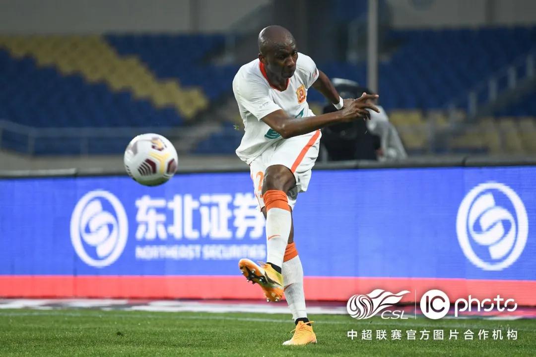 نادي الزمالكتاريخ حافل بالمباريات المثيرة والإنجازات الكبيرة